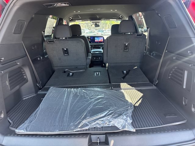 New 2026 Chevrolet Traverse LT w/ LPO, Floor Liner Package AWD/4WD image 22