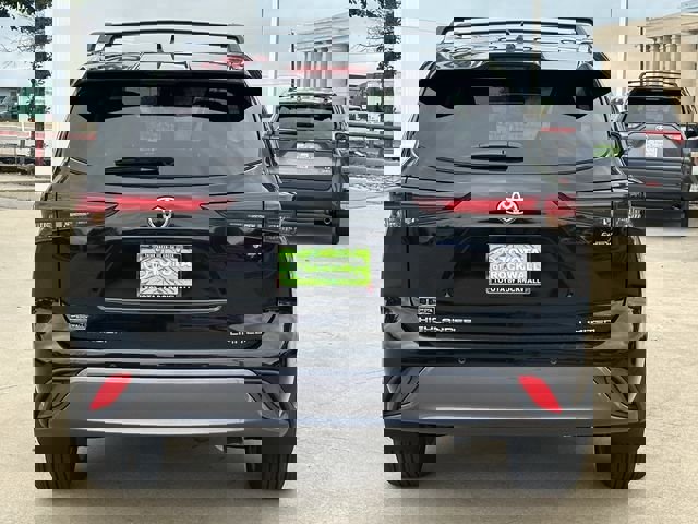 New 2026 Toyota Highlander Limited image 4