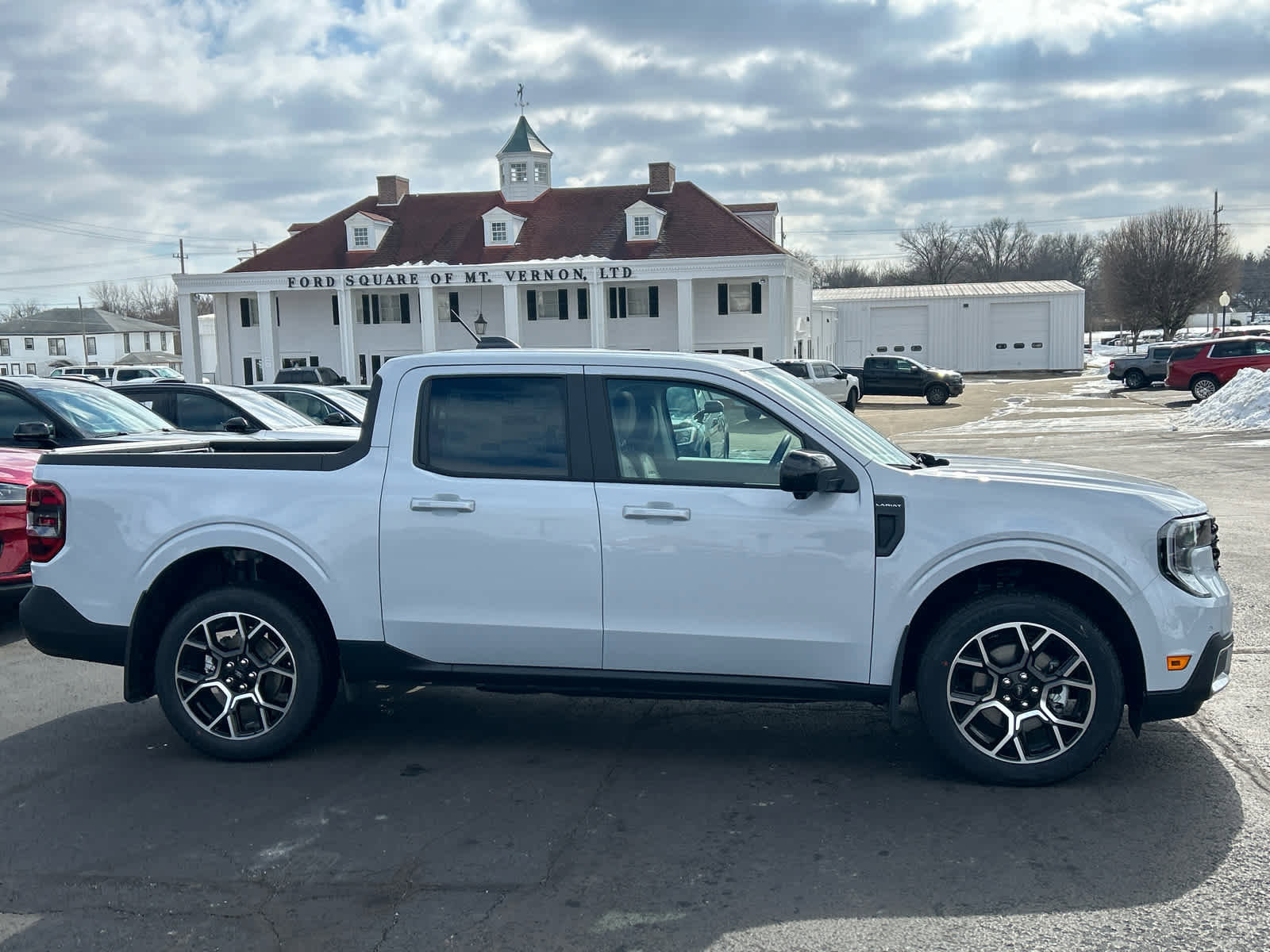 New 2026 Ford Maverick Lariat image 3