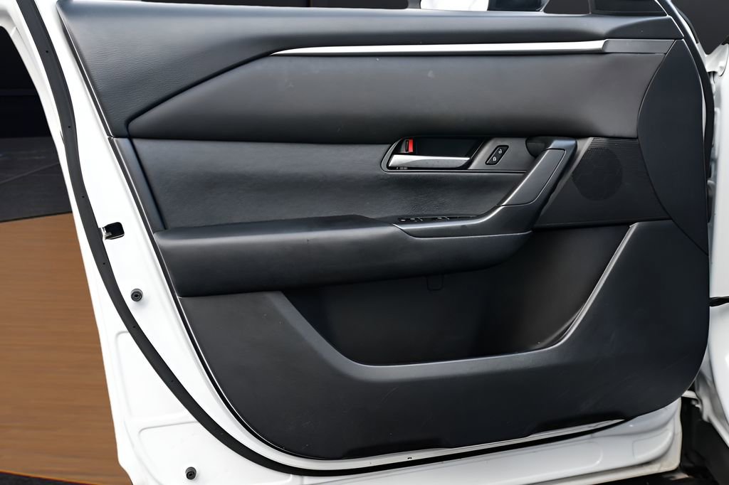 Used 2023 MAZDA CX-50 2.5 S w/ Cargo Package image 21