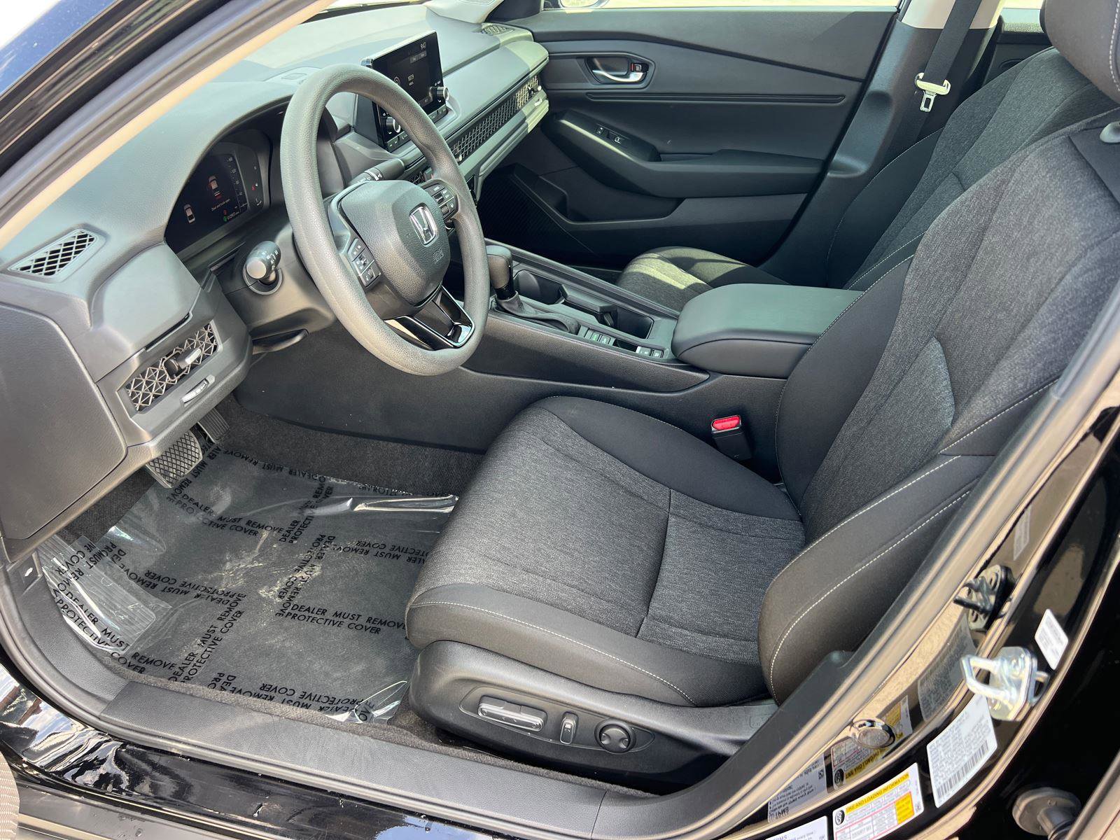 Used 2025 Honda Accord SE image 9