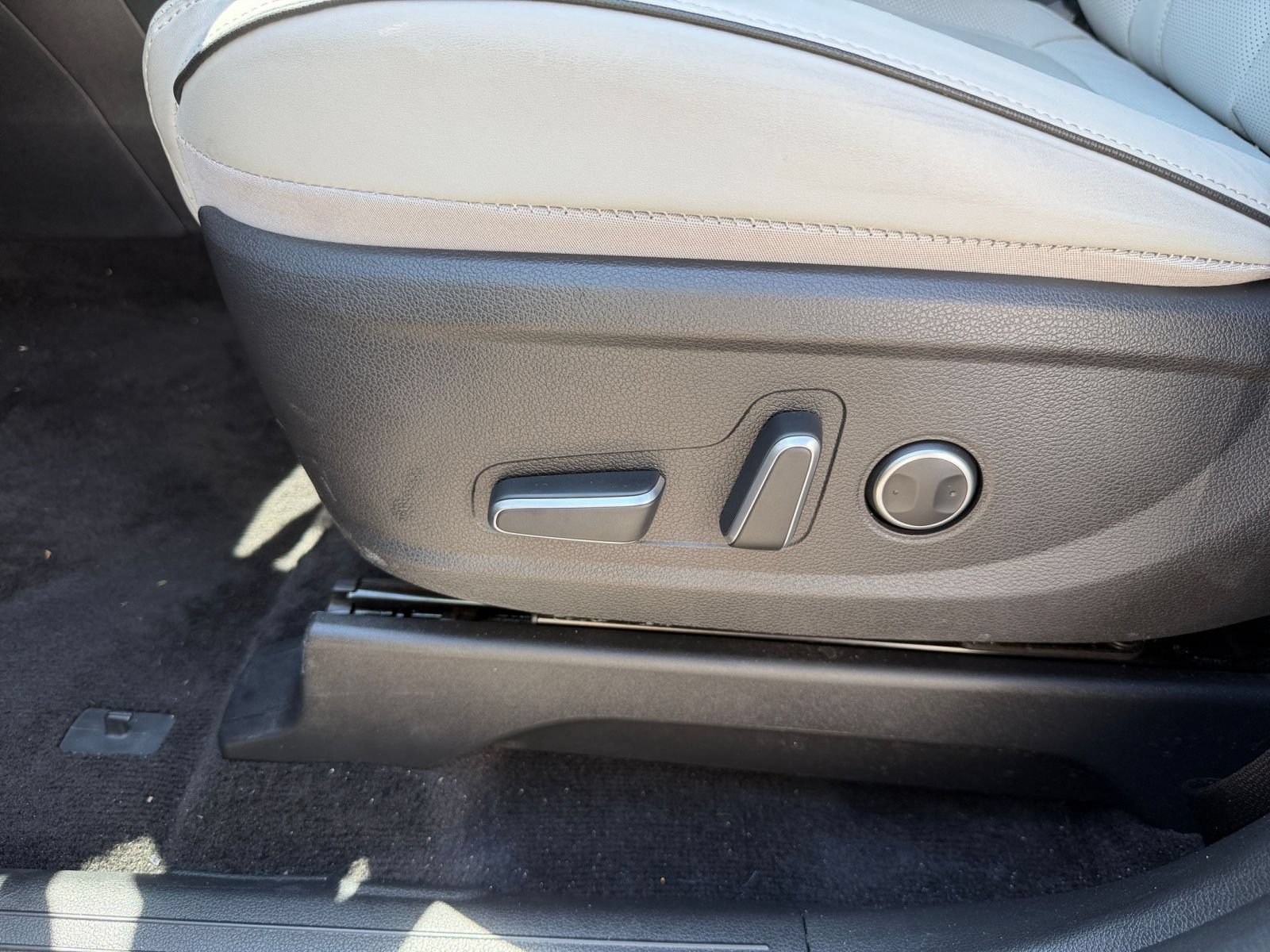 Used 2025 Hyundai Palisade SEL FWD image 23