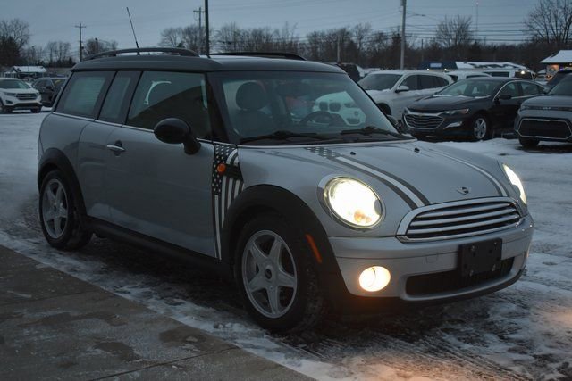 Used 2010 MINI Cooper Clubman Hardtop w/ Premium Pkg image 6