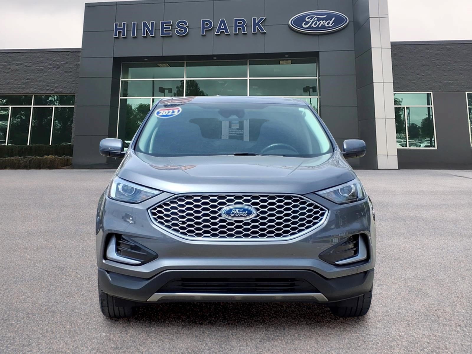 Used 2023 Ford Edge SEL AWD/4WD image 2