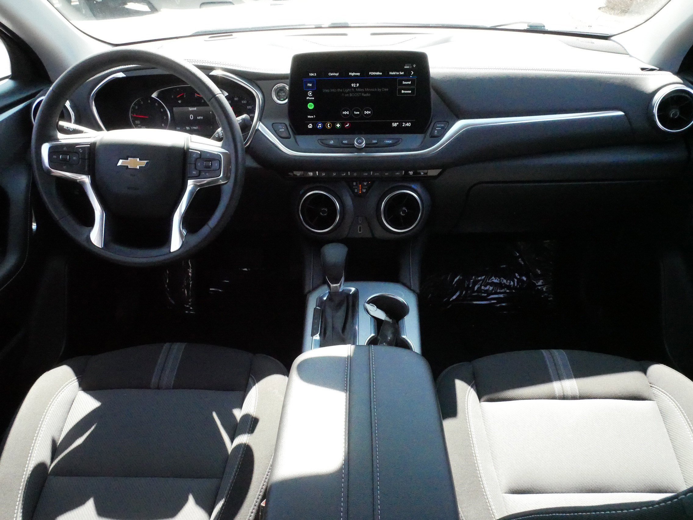 Used 2025 Chevrolet Blazer LT FWD image 10