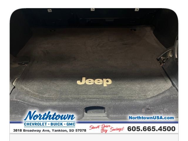 Used 2011 Jeep Wrangler Unlimited Sahara w/ Dual Top Group image 26