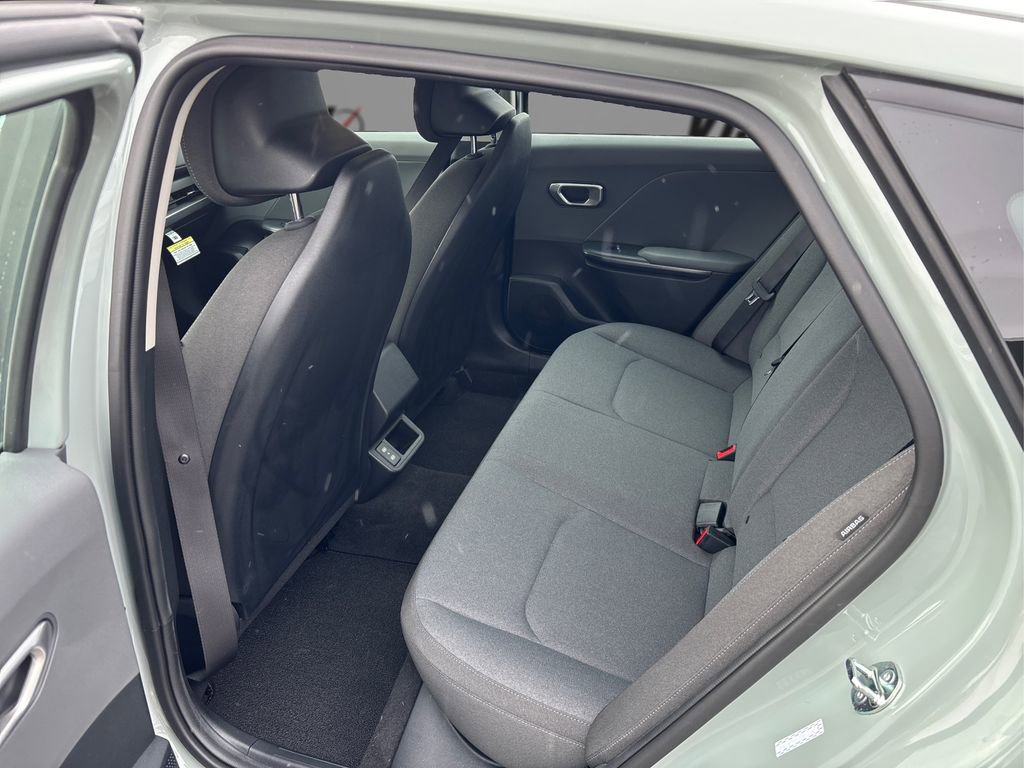 Certified 2025 Kia K4 LXS image 10