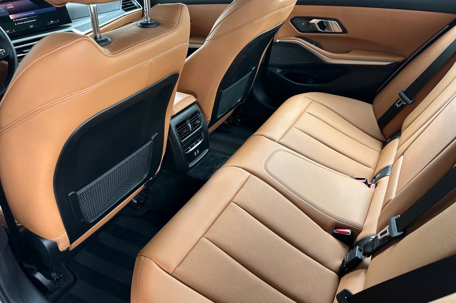 Certified 2023 BMW 330e w/ Premium Package image 15