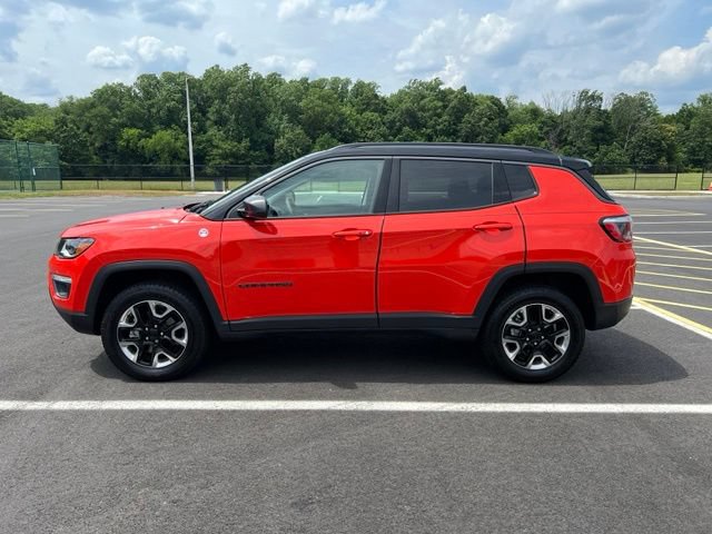 Used 2017 Jeep Compass Trailhawk AWD/4WD image 2