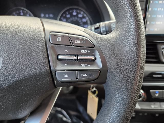 Used 2018 Hyundai Elantra GT FWD image 31