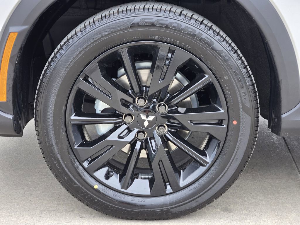 New 2026 Mitsubishi Eclipse Cross Black Edition image 9