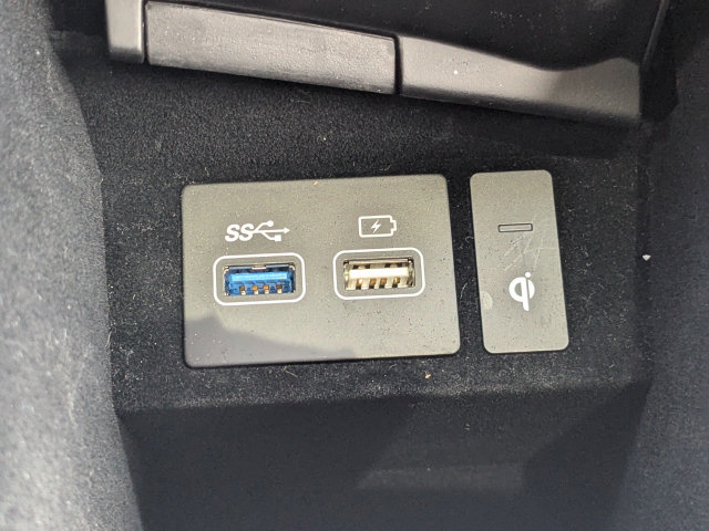 Certified 2024 Genesis Electrified GV70 AWD/4WD image 32