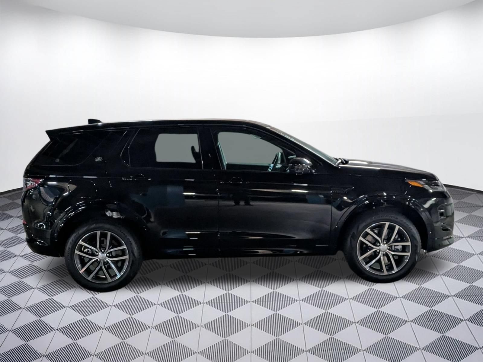 New 2026 Land Rover Discovery Sport Landmark AWD/4WD image 6