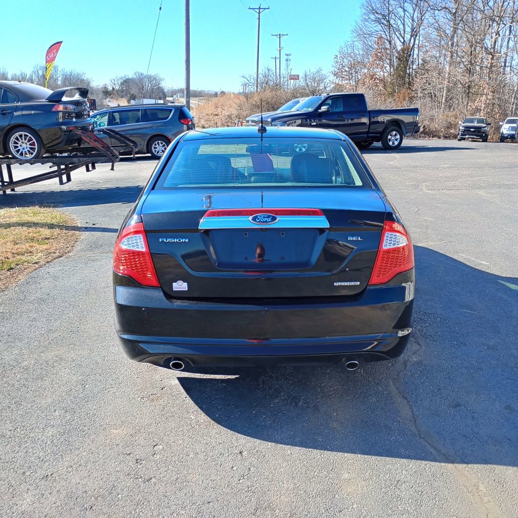 Used 2011 Ford Fusion SEL w/ 302A Rapid Spec Order Code image 4