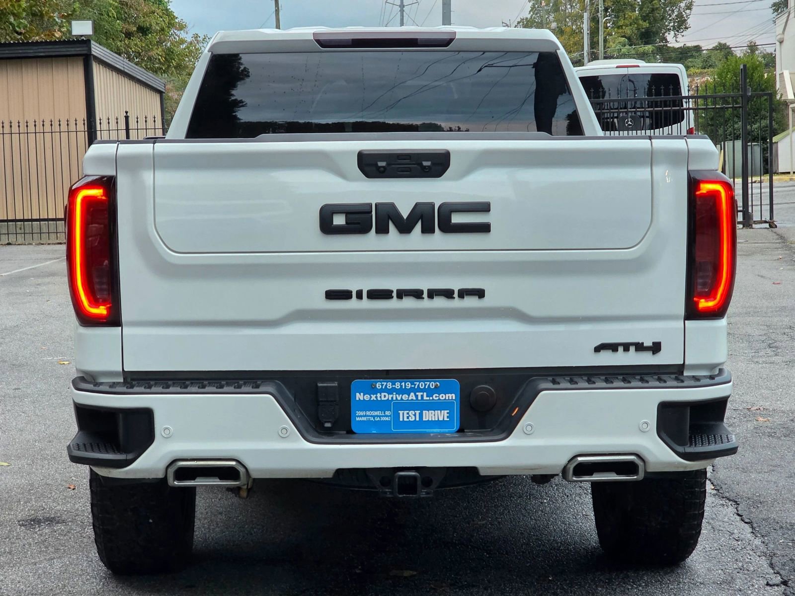 Used 2023 GMC Sierra 1500 AT4 AWD/4WD image 7