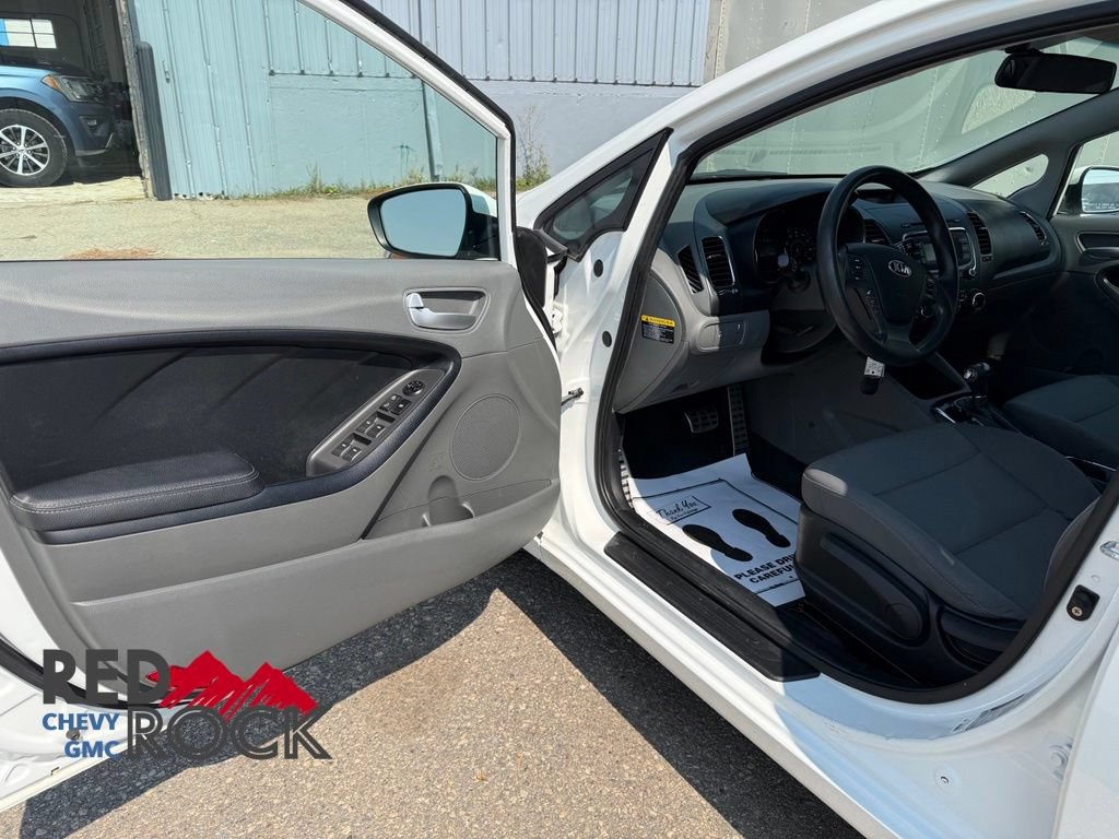 Used 2017 Kia Forte LX FWD image 10
