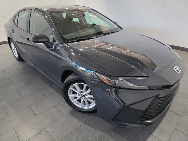 Used 2025 Toyota Camry LE FWD image 7