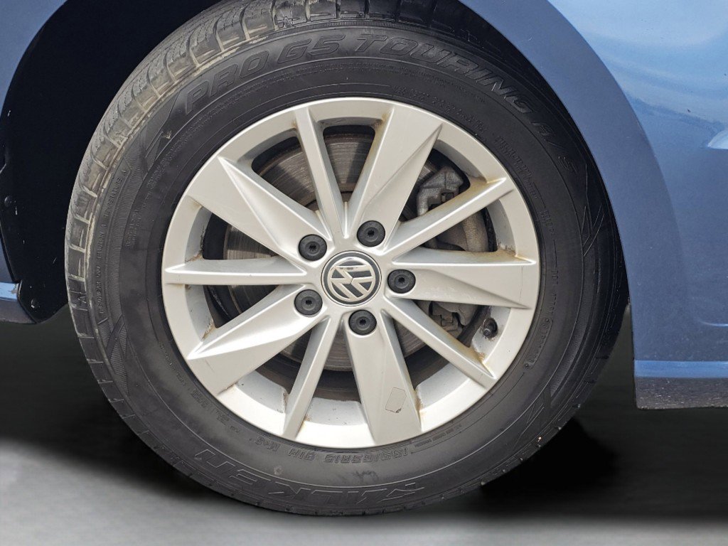 Used 2019 Volkswagen Golf S image 16