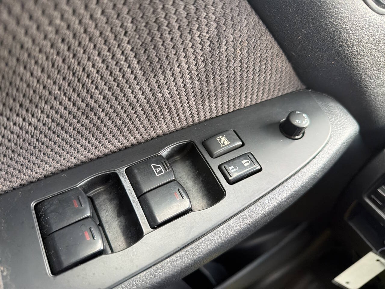 Used 2009 Nissan Altima 2.5 S FWD image 10