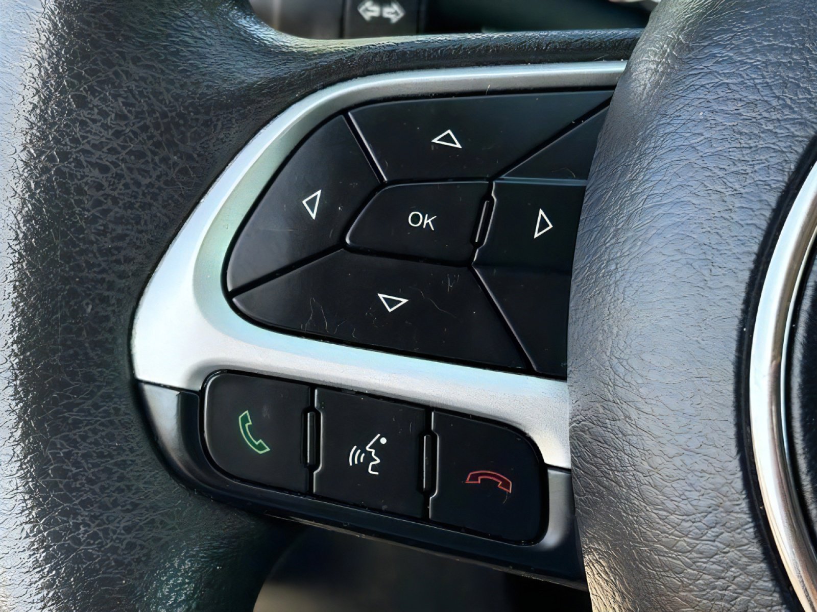 Used 2021 Jeep Compass Sport FWD image 19