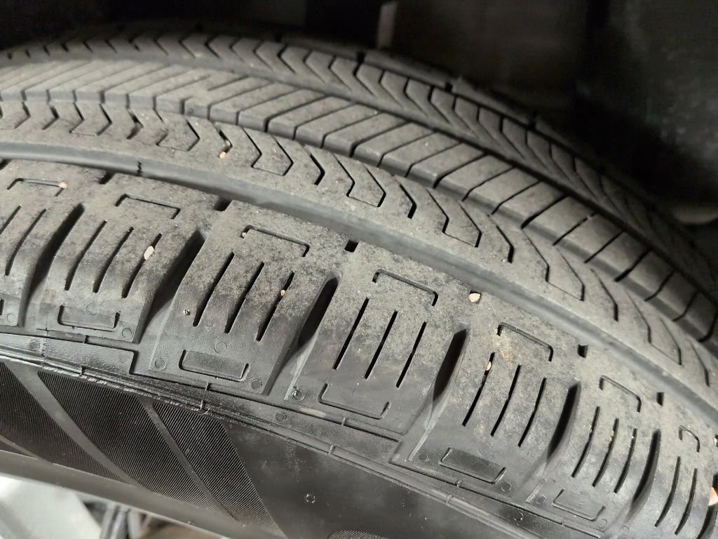 Certified 2023 Jeep Renegade Latitude w/ Sun/Sound Group image 13