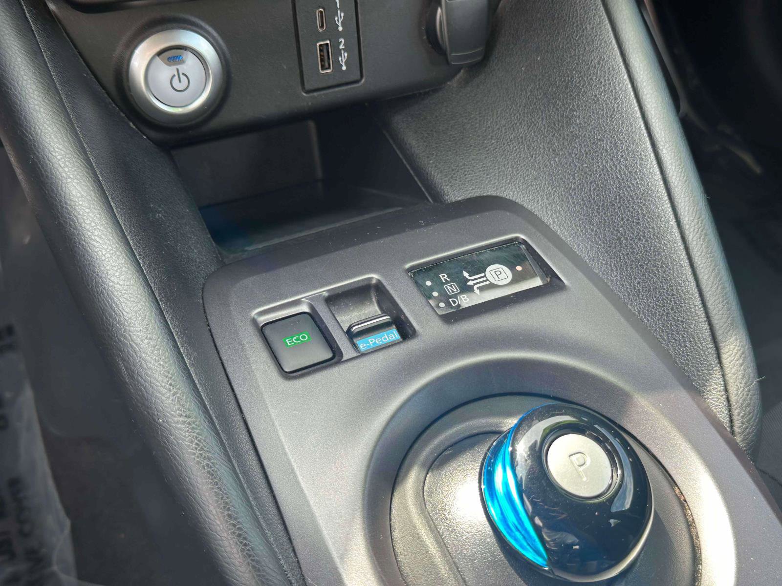 Used 2023 Nissan Leaf S image 27