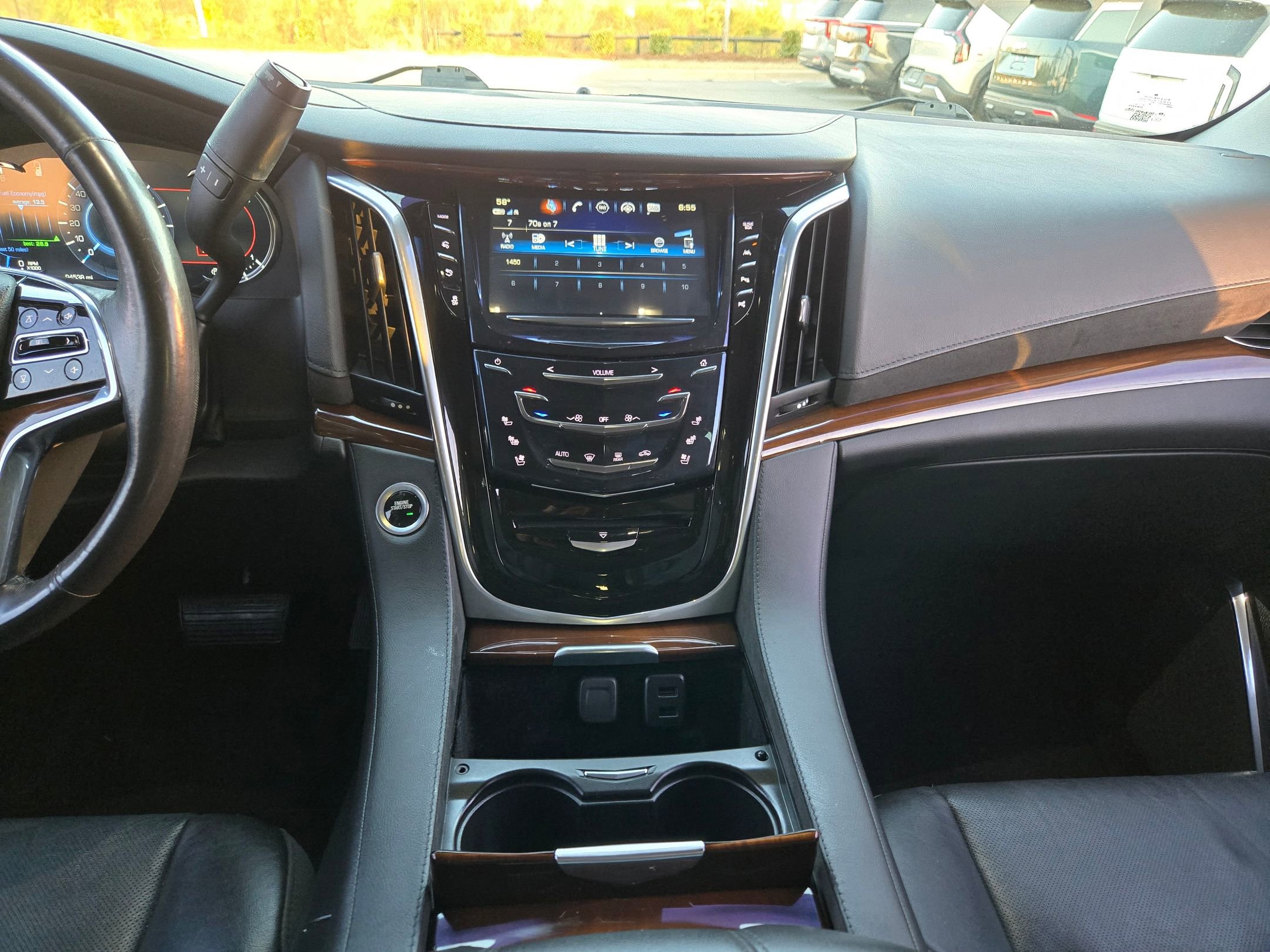 Used 2019 Cadillac Escalade Luxury image 33