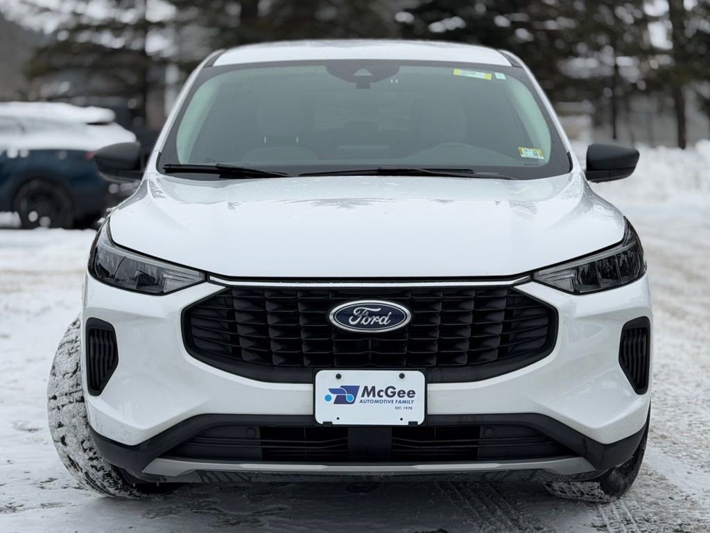 Used 2023 Ford Escape Active image 2