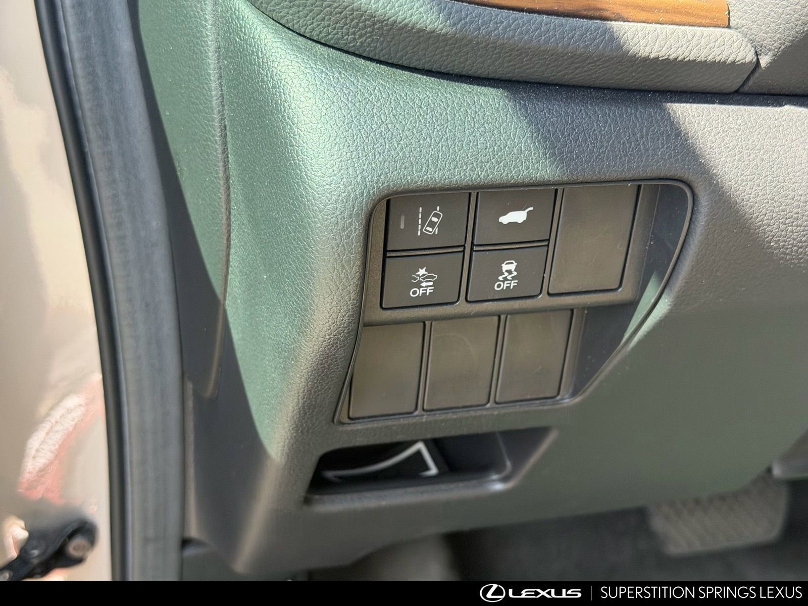 Used 2018 Honda CR-V Touring image 11