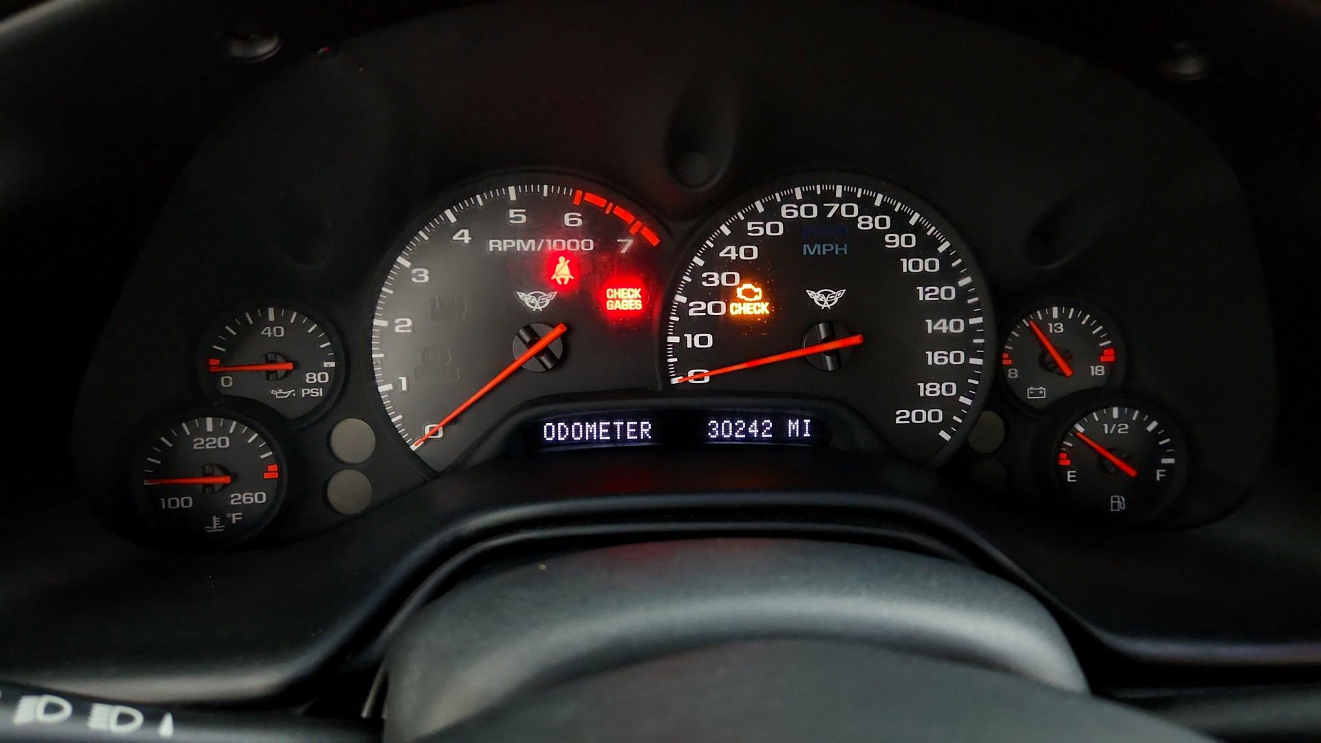 Used 2004 Chevrolet Corvette Convertible w/ Preferred Equipment Group RWD image 15