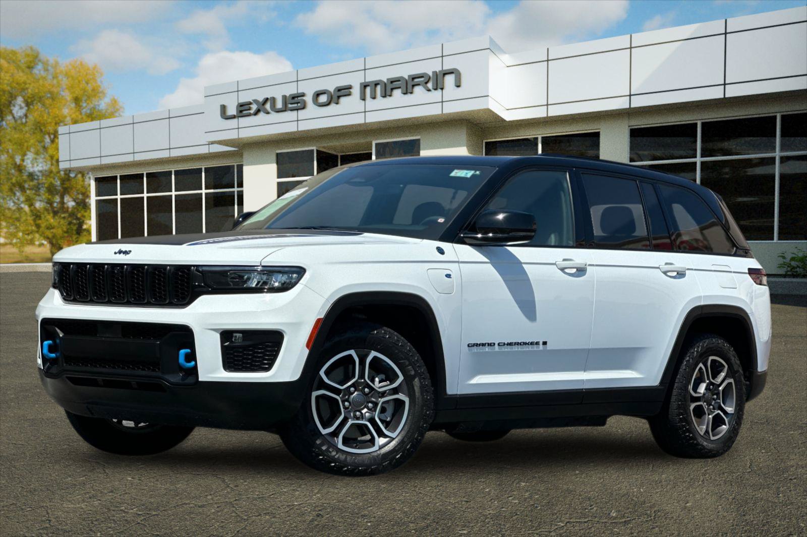 Used 2023 Jeep Grand Cherokee Trailhawk