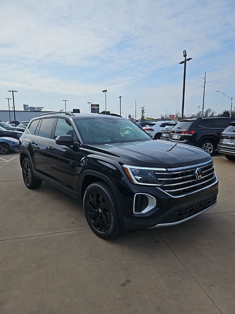 New 2026 Volkswagen Atlas SE image 3