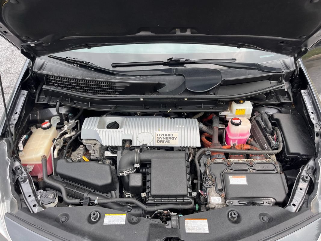 Used 2016 Toyota Prius V Two FWD image 21