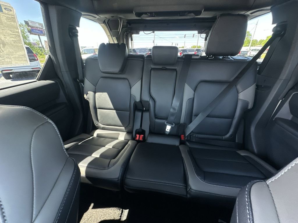 New 2026 Ford Bronco Outer Banks w/ Sasquatch Package AWD/4WD image 28