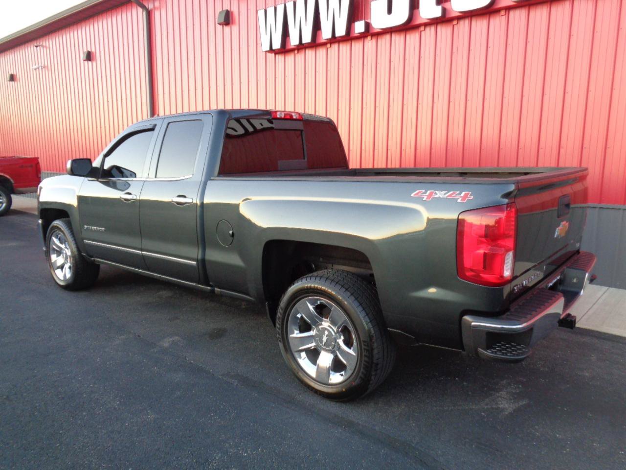 Used 2017 Chevrolet Silverado 1500 LTZ w/ Sport Package AWD/4WD image 7