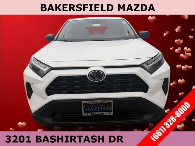 Used 2024 Toyota RAV4 LE image 8