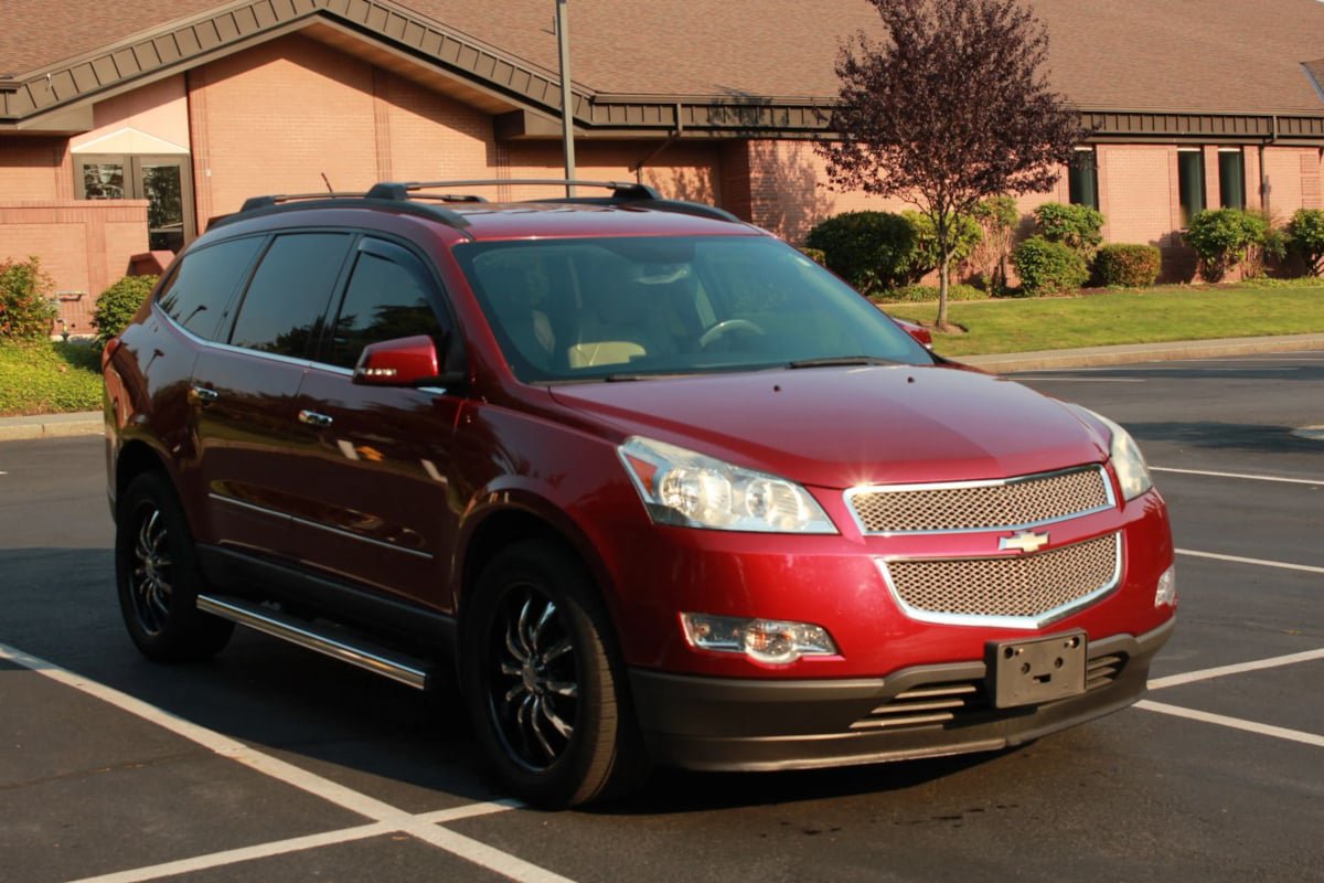 Used 2011 Chevrolet Traverse LTZ w/ LPO, 'HIT The Road' Package AWD/4WD image 3