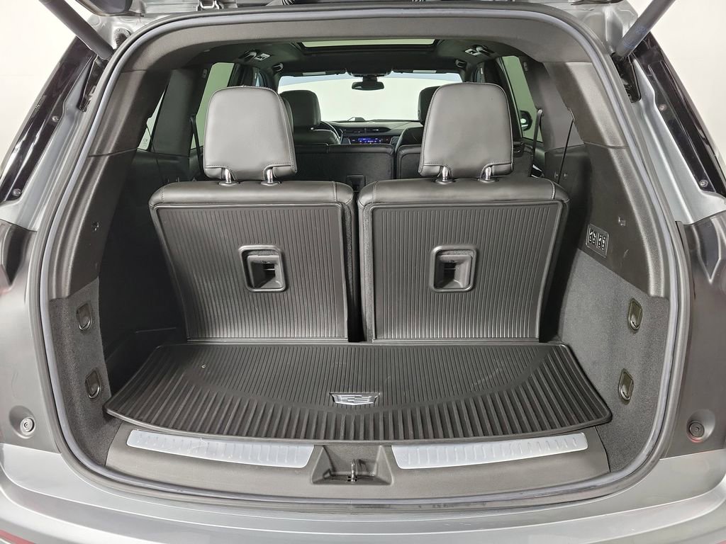 Certified 2024 Cadillac XT6 Premium Luxury FWD image 8