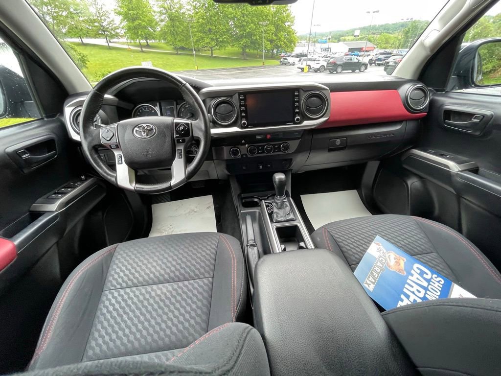 Used 2021 Toyota Tacoma SR5 AWD/4WD image 26