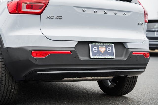 New 2026 Volvo XC40 B5 Plus w/ Protection Package Premier image 8