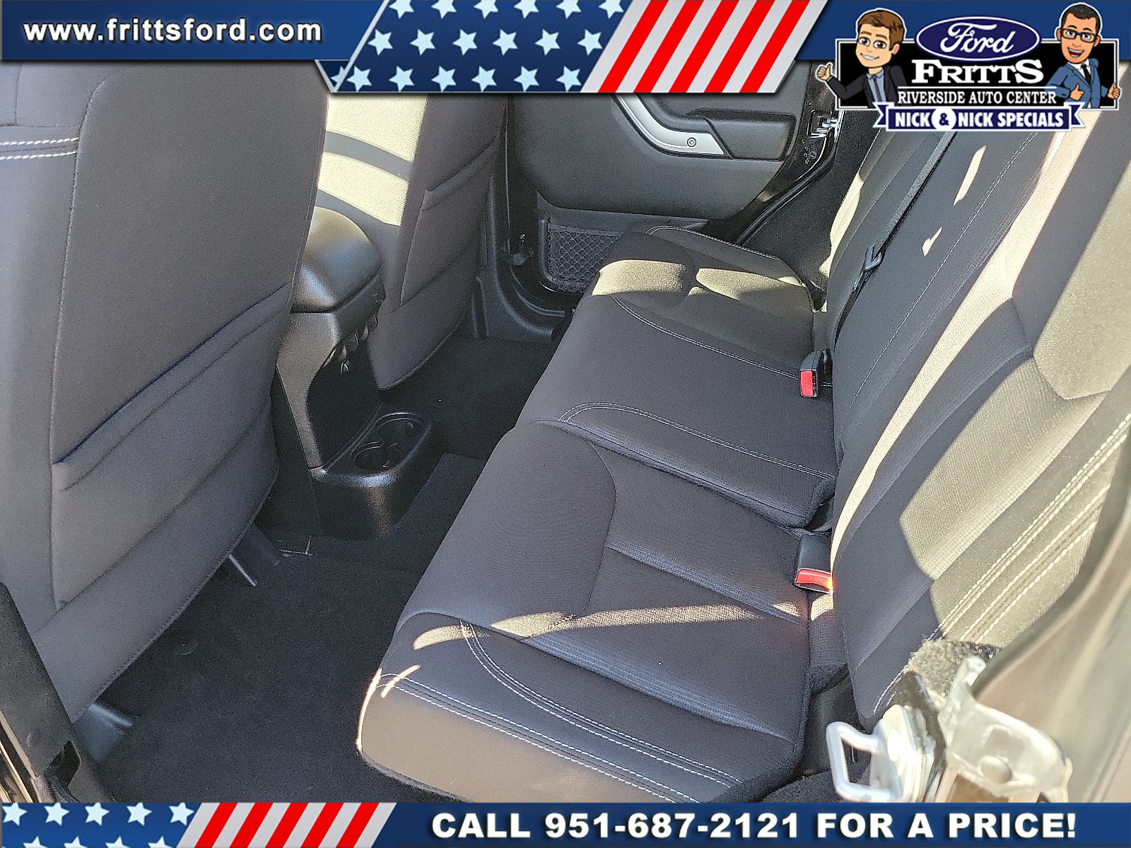 Used 2017 Jeep Wrangler Unlimited Rubicon w/ Connectivity Group AWD/4WD image 13