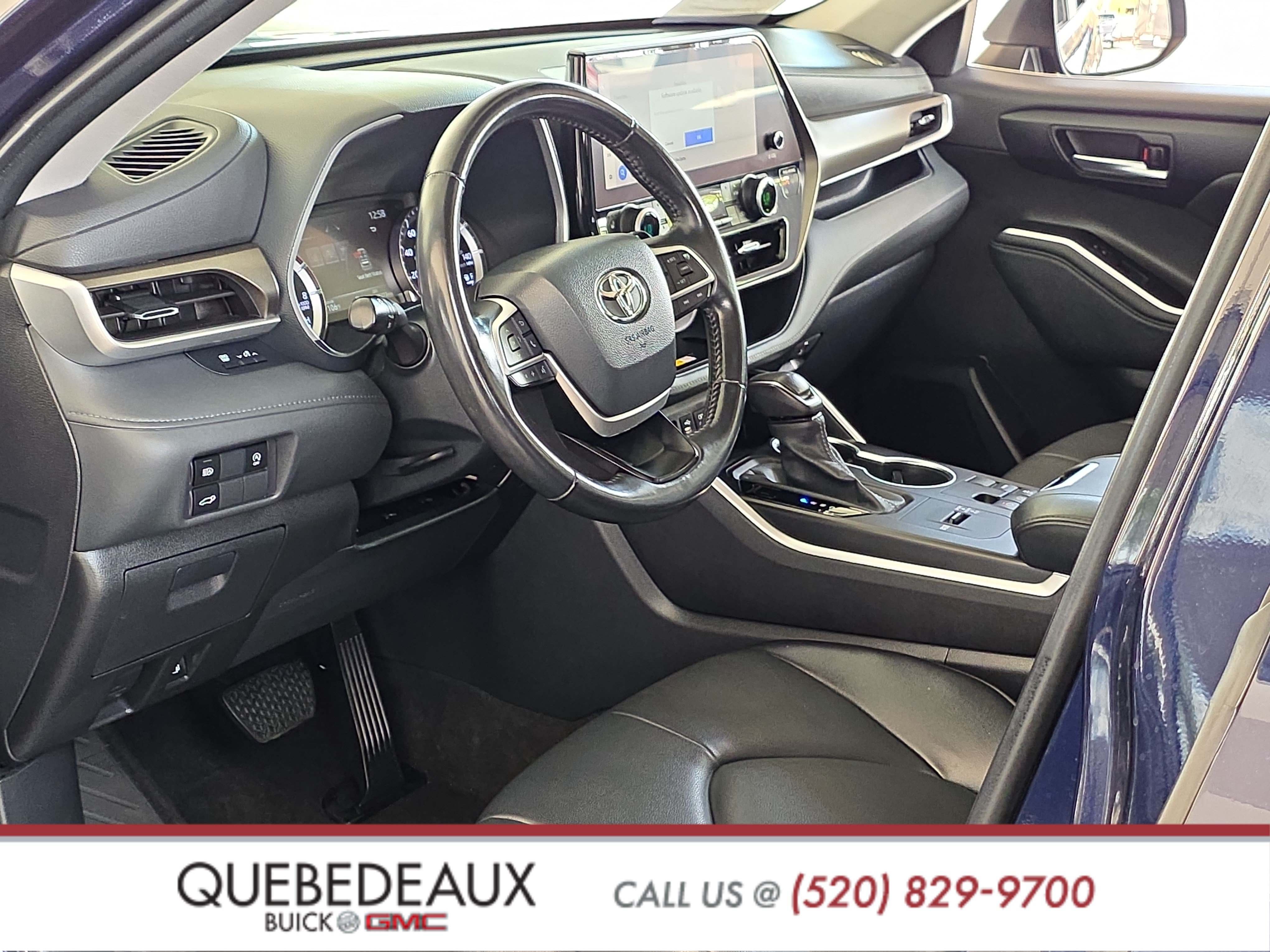 Used 2023 Toyota Highlander XLE FWD image 10