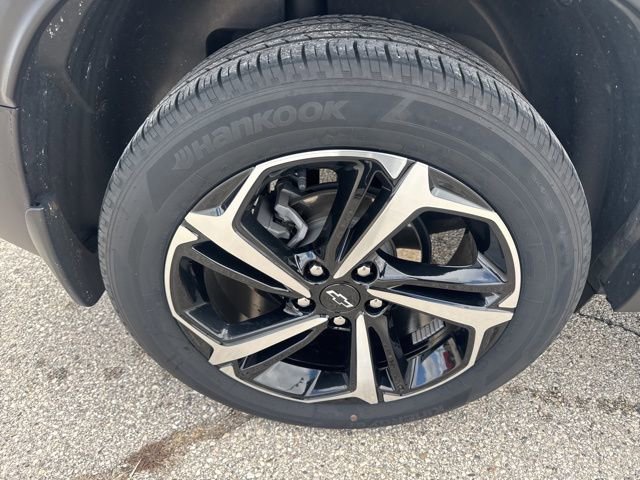 Used 2023 Chevrolet TrailBlazer RS w/ Sun and Liftgate Package image 18