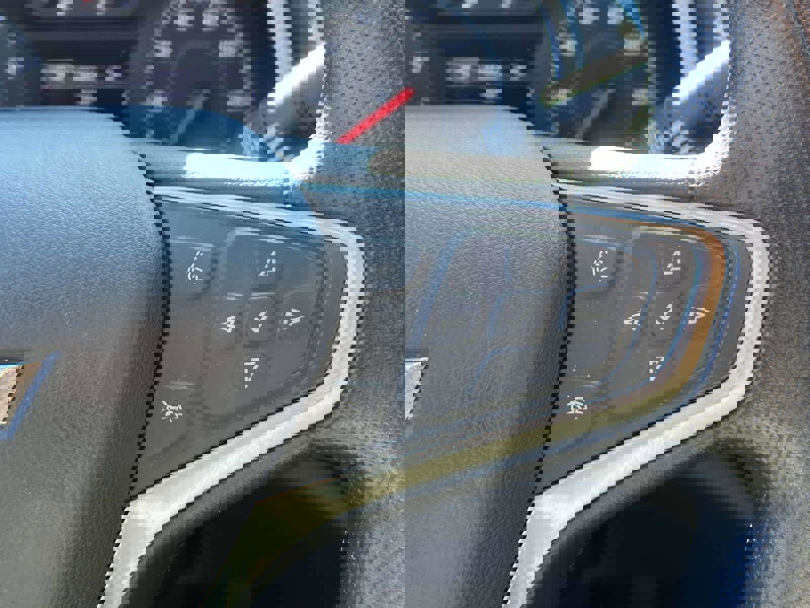 Used 2022 Chevrolet Malibu LT image 24