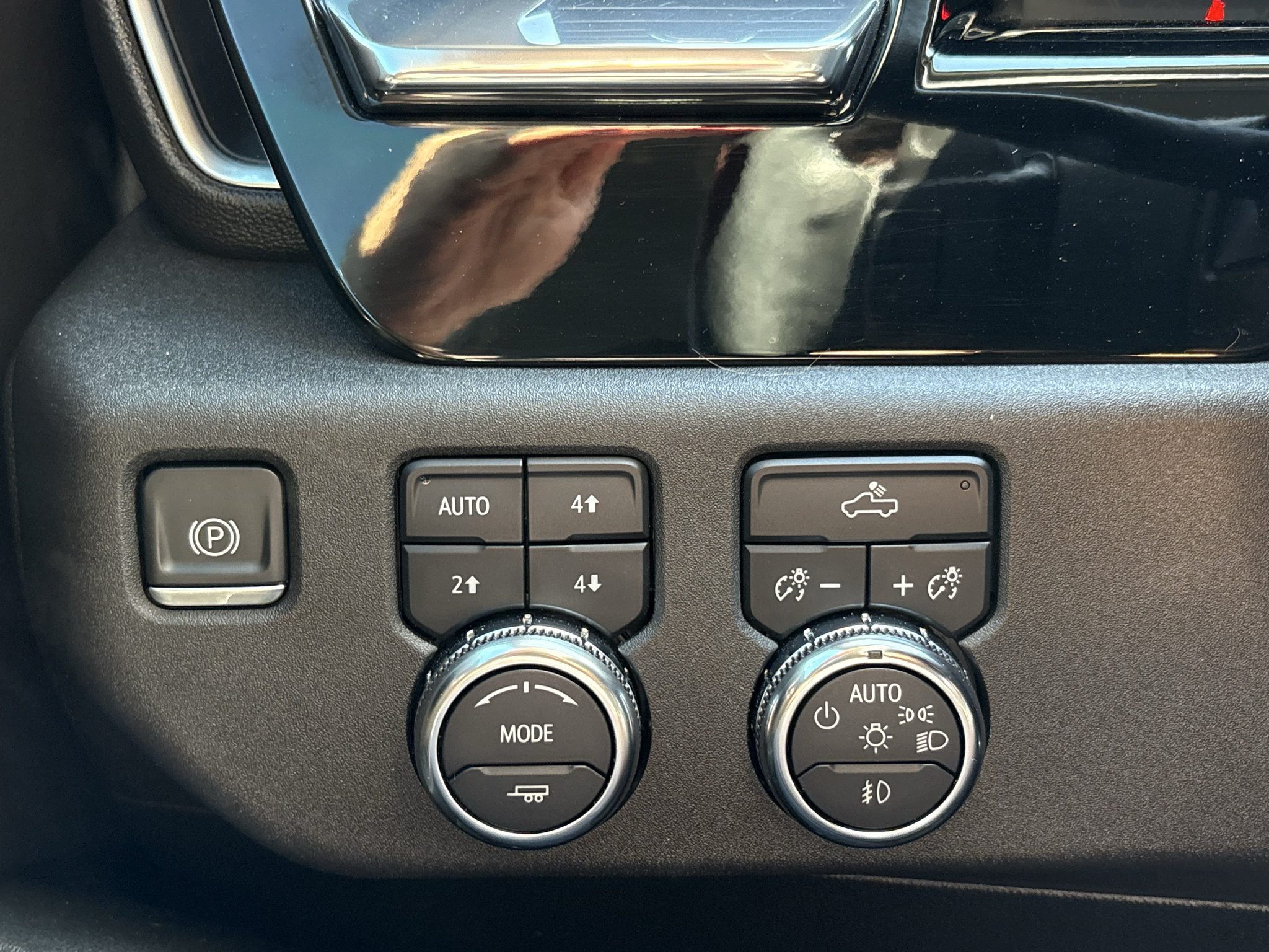 Used 2024 GMC Sierra 1500 Elevation w/ X31 Off-Road Package AWD/4WD image 29