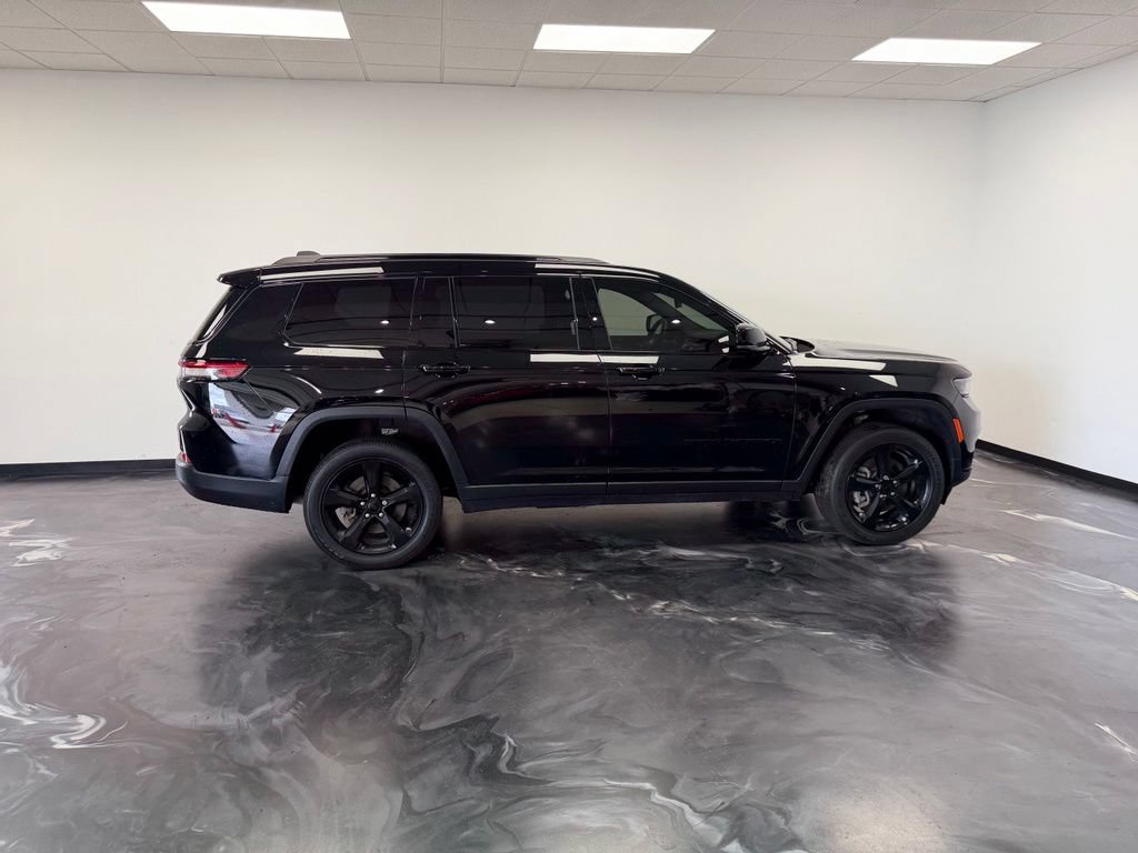 Used 2023 Jeep Grand Cherokee L Laredo AWD/4WD image 25