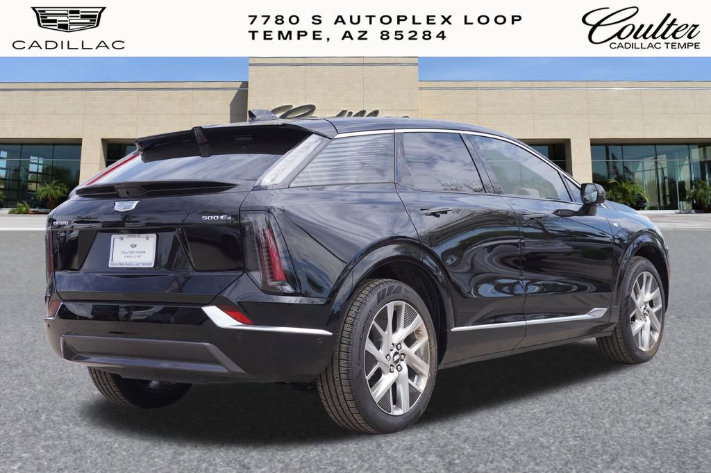 New 2025 Cadillac Optiq Luxury 2 AWD/4WD image 3