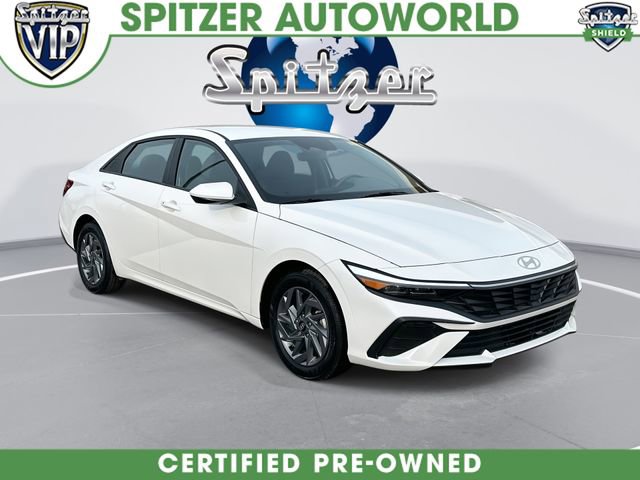 Used 2024 Hyundai Elantra SEL image 1
