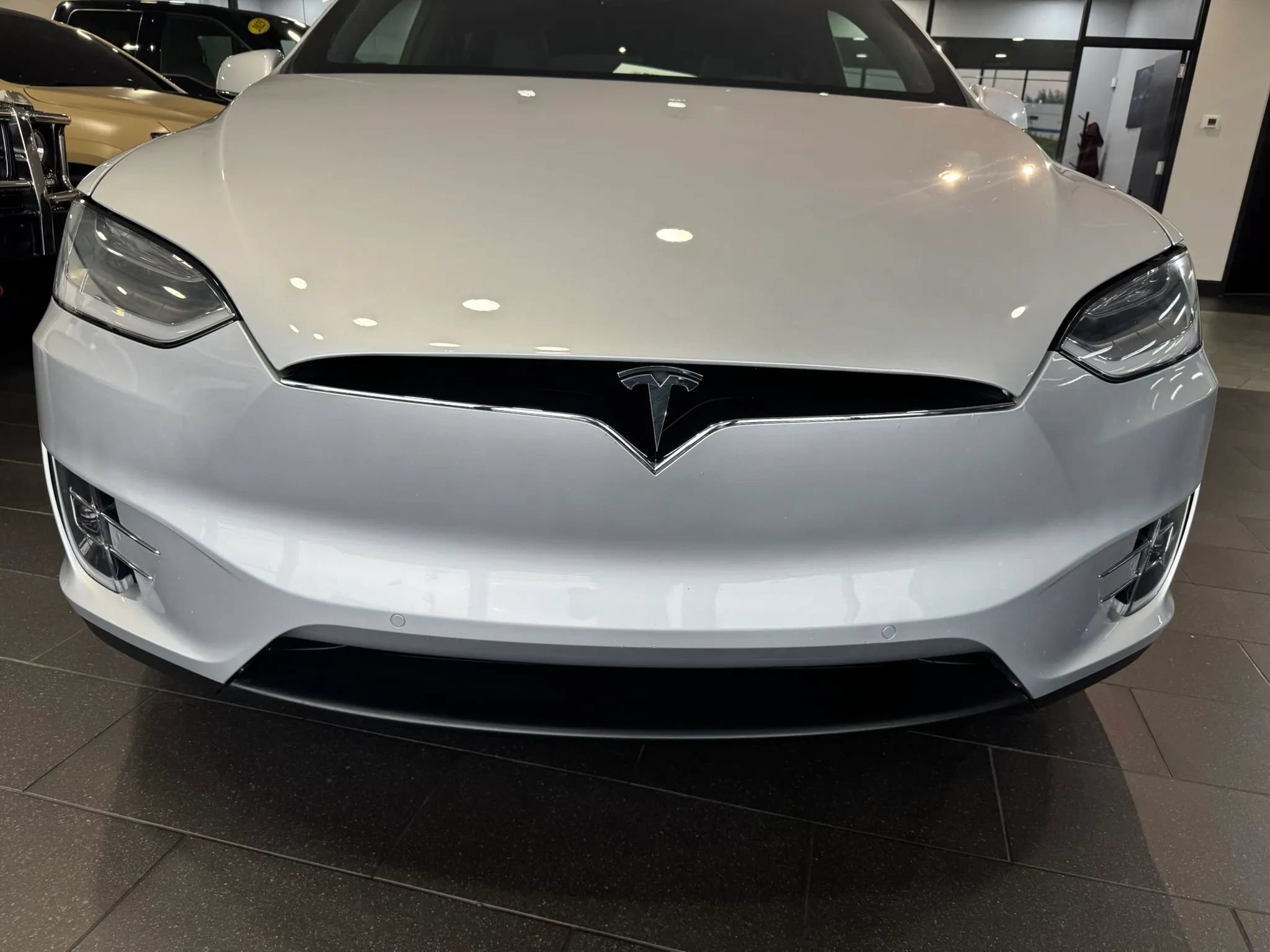 Used 2018 Tesla Model X 75D AWD/4WD image 29
