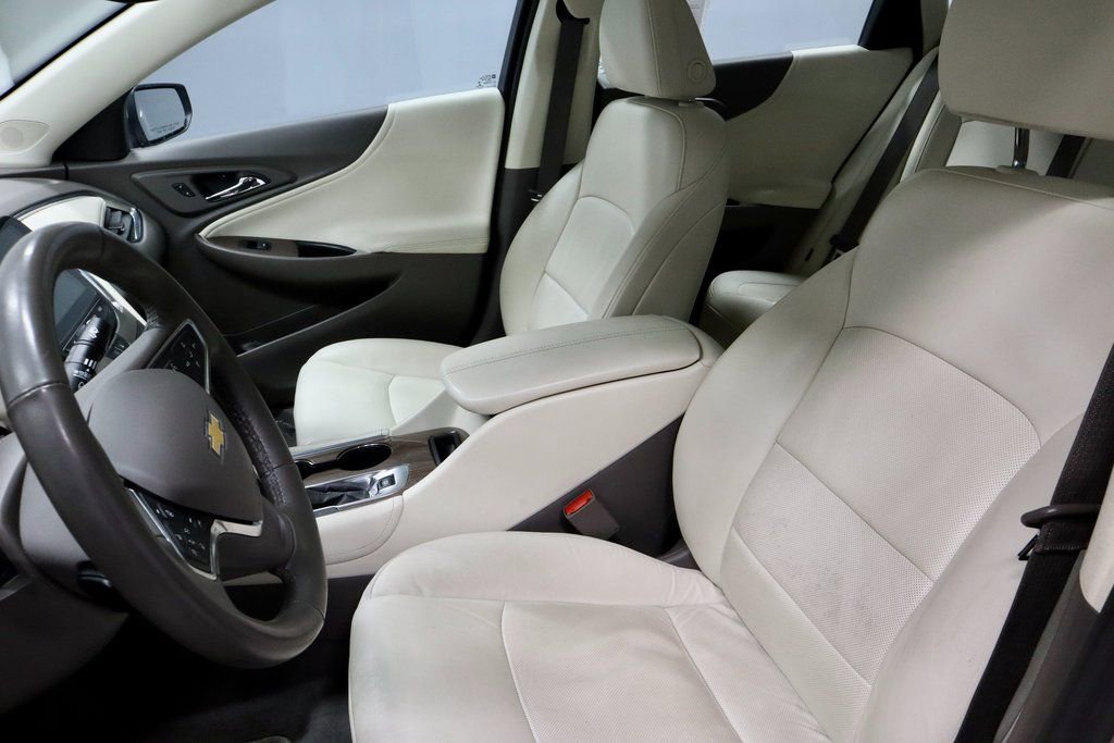 Used 2024 Chevrolet Malibu LT image 24